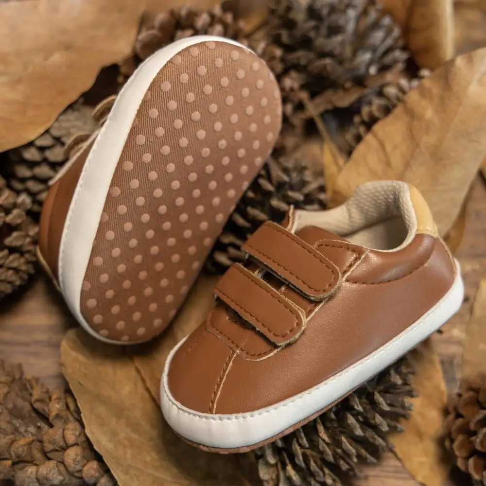 Cute girl boy soft soled shoes anti slip solid color leather trainer machine front traveler black and white brown casual shoes 0-18M M240827