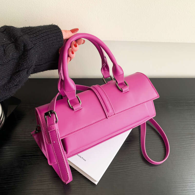 Pop Fashion Bags Women's Handbag 2024 New High Appearance French Stick Trendy Crossbody Shoulder Bag