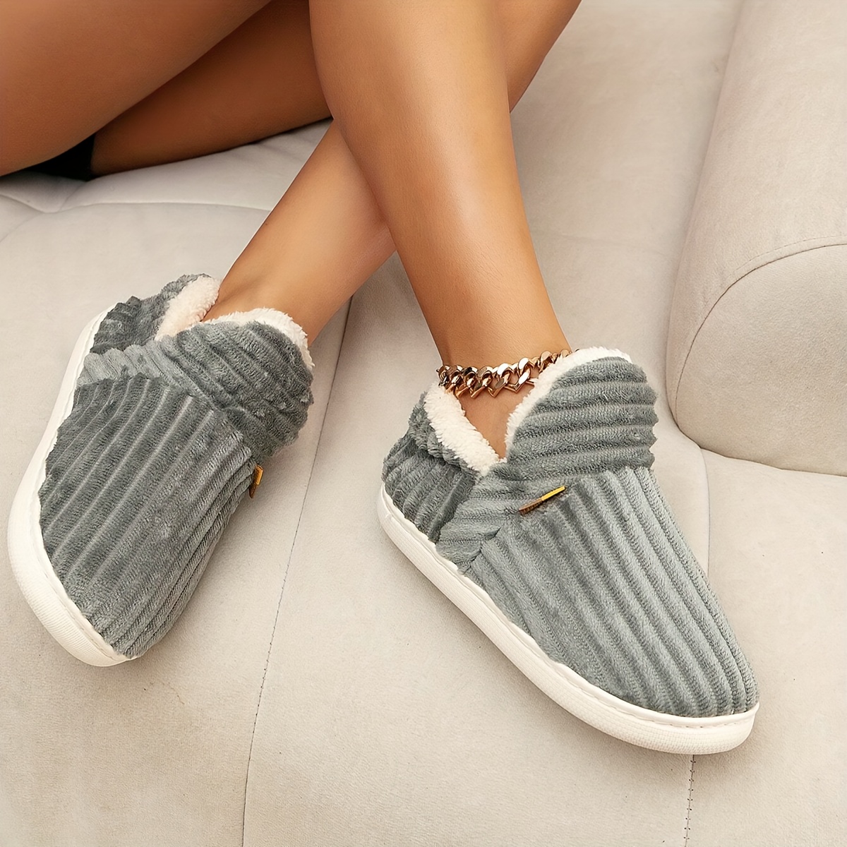 Cozy Winter Slippers for Women - Ultra-Soft, Non-Slip, Warm, and Comfortable for Indoor and Outdoor Use with Plush Lining and Durable Sole