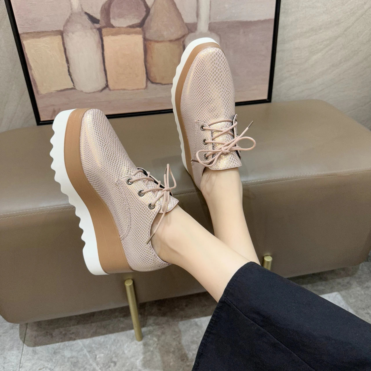 Spring womens flat shoes slide on Moccains womens casual shoes thick soled Brogue crawling sports shoes 240827