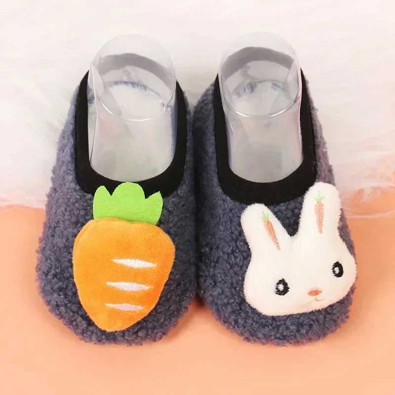 Winter childrens floor shoes baby slippers plush warm baby shoes for boys and girls soft and non slip childrens shoes M240827