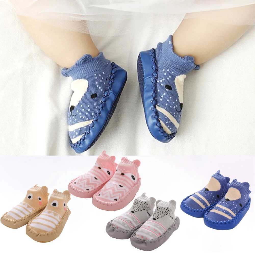Newly born baby socks with rubber sole baby girl boy shoes spring and autumn baby floor socks non slip soft sole M240827