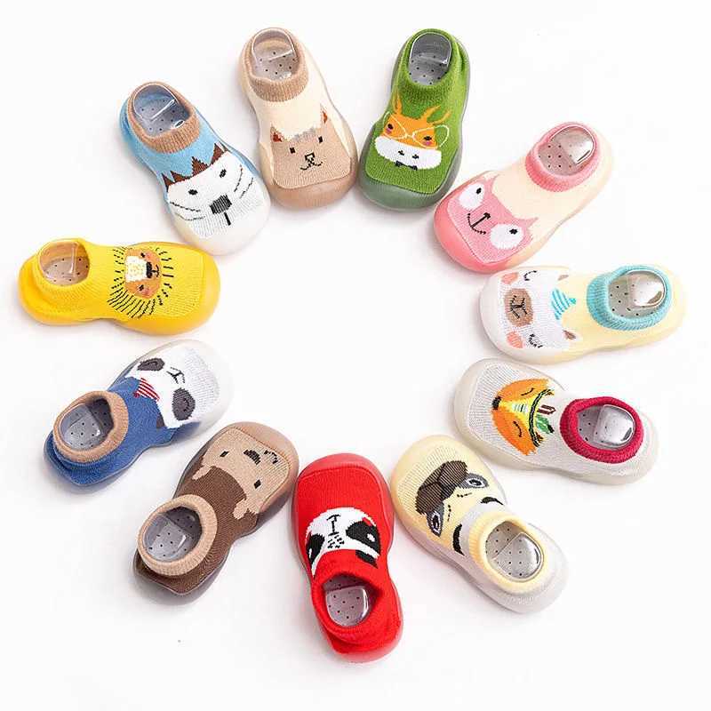 Boys shoes soft rubber soles baby socks baby cute cartoon childrens floor sports shoes BeBe Boots toddlers girls first walkers M240827