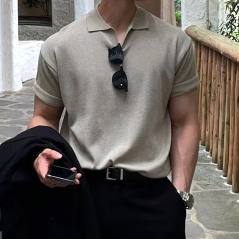 Korean Style Summer Retro Simple Knitted Polo Shirt Men Trendy Solid Color Lapel Loose Short Sleeved T Shirt 240820