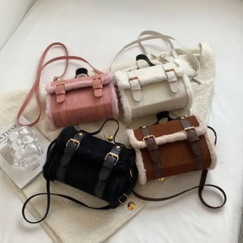 Winter cross body shoulder sheepskin plush veet bag womens small square handbag French Korean style 240826 4
