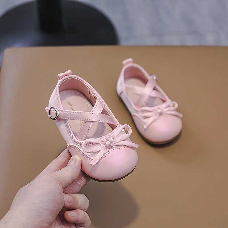 Princess girl shoes childrens leather shoes new fashion cross belt casual apartment soft Mary Jane wedding shoes M240827