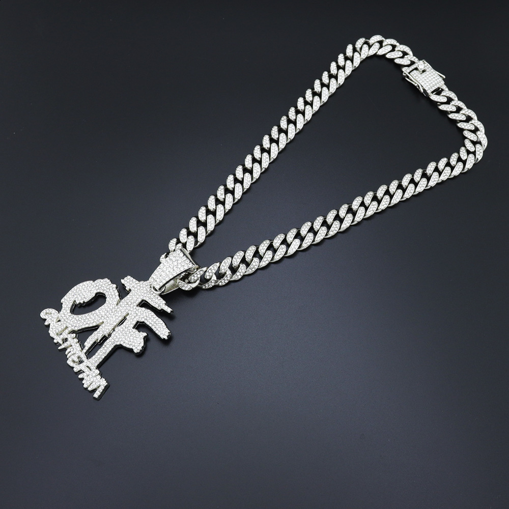 Hip Hop Only The Family OTF Crystal Letter Pendant Necklaces for Women Men Miami Iced Out Cuban Chain Necklace Punk Jewelry Gift 240713