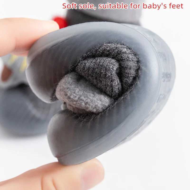 Winter baby boys and girls socks shoes cute cartoon shoes soft rubber sole childrens sports shoes childrens first walking shoes M240827