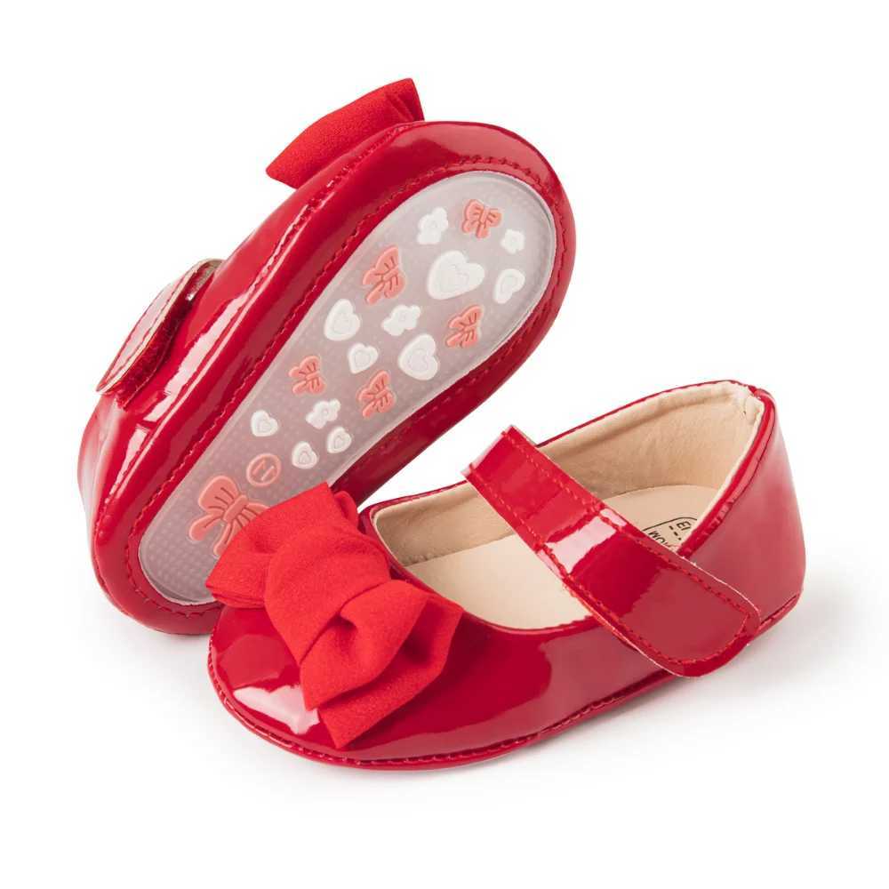 Spring and summer newborn baby womens shoes with bow and rubber sole anti slip first walking childrens performance dance womens shoes M240827