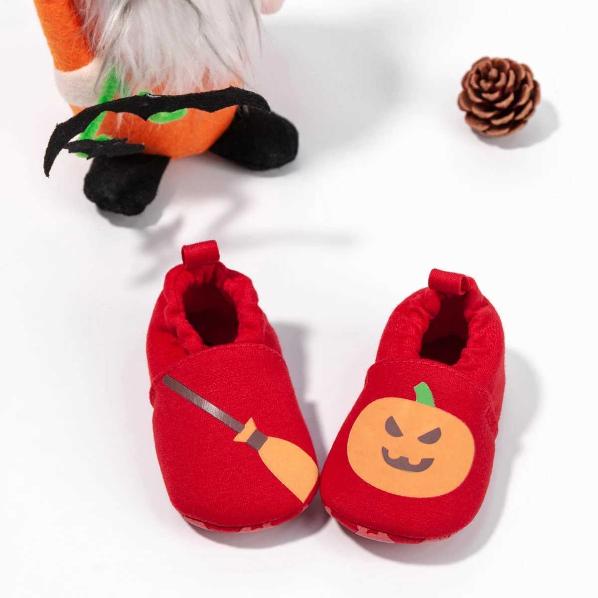 Baby shoes Halloween pumpkin alphabet not easy to take off shoes night light soft sole first walk baby crib shoes newborn M240827