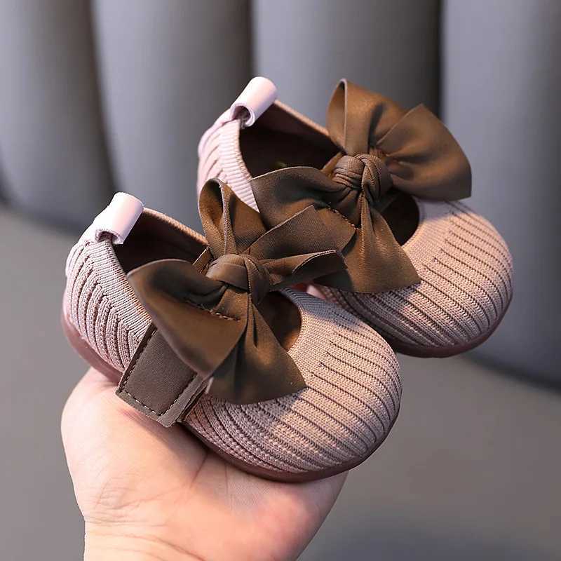 Baby walking shoes Spring Childrens shoes Princess shoes Girls small leather shoes Anti slip soft soled baby shoes M240827