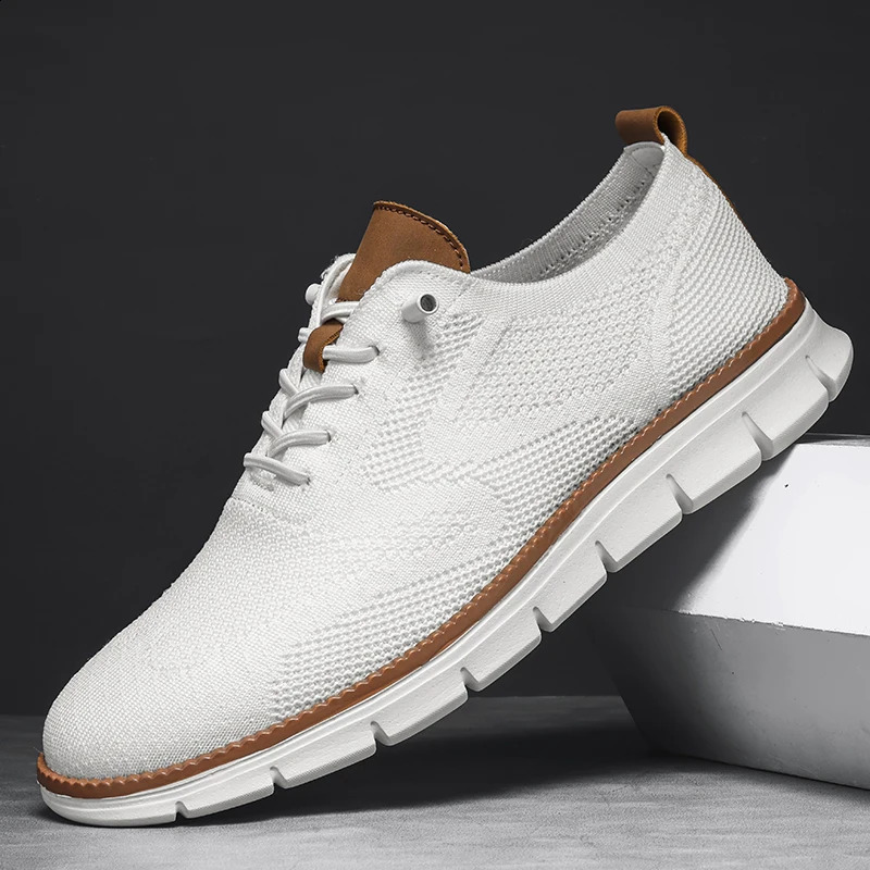 Summer mesh mens sports shoes lightweight and breathable casual shoes mens sports shoes Plus size 39-48 cool outdoor walking shoes 240827