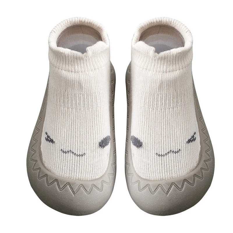 Baby walking shoes with soft soles non slip breathable socks and indoor and outdoor boy and girl odor resistant board shoes M240827