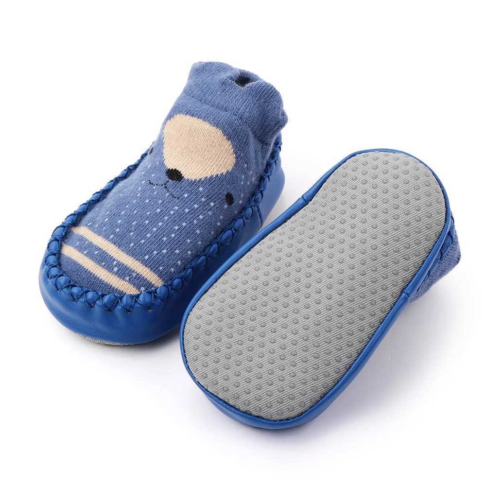 Newly born baby socks with rubber sole baby girl boy shoes spring and autumn baby floor socks non slip soft sole M240827