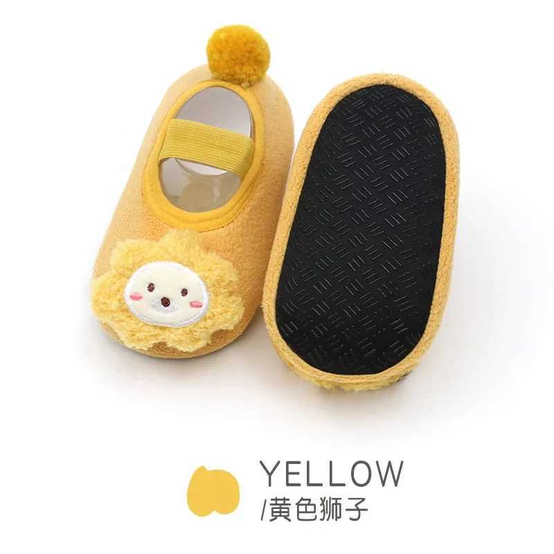 Cute baby sliders for young children boys and girls knitted baby shoes warm and cute cartoon anti slip pre traveler baby sliders M240827