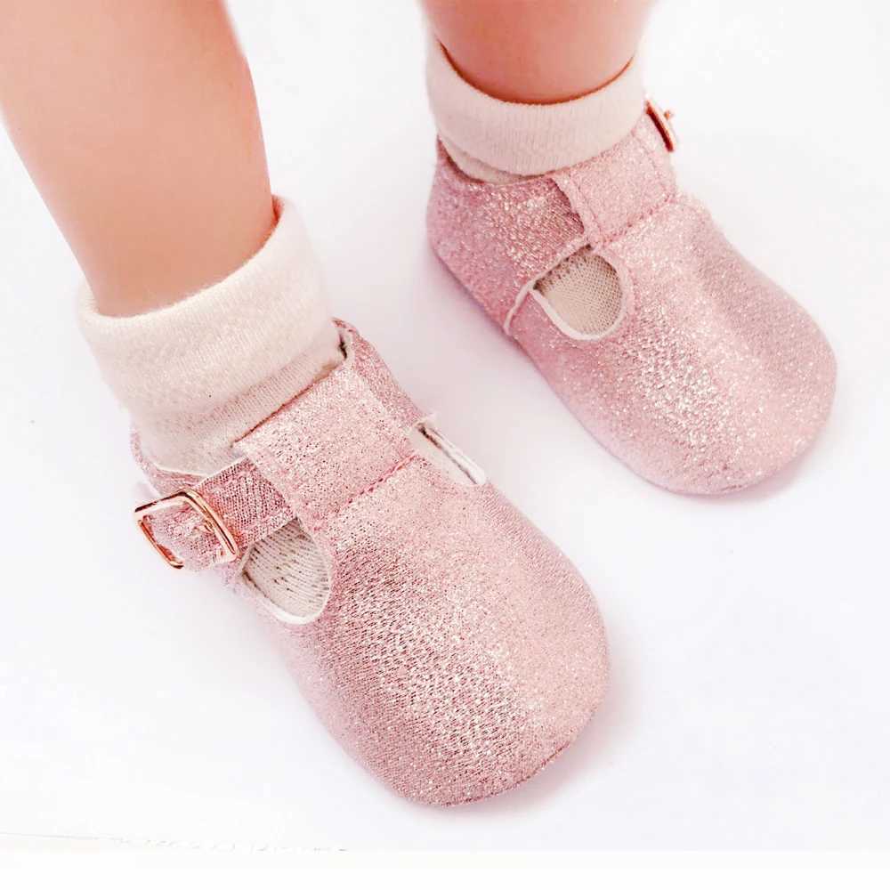 Baby shoes with gold buckle PU leather for boys and girls soft sole for toddlers anti slip first step for baby Moccasins M240827