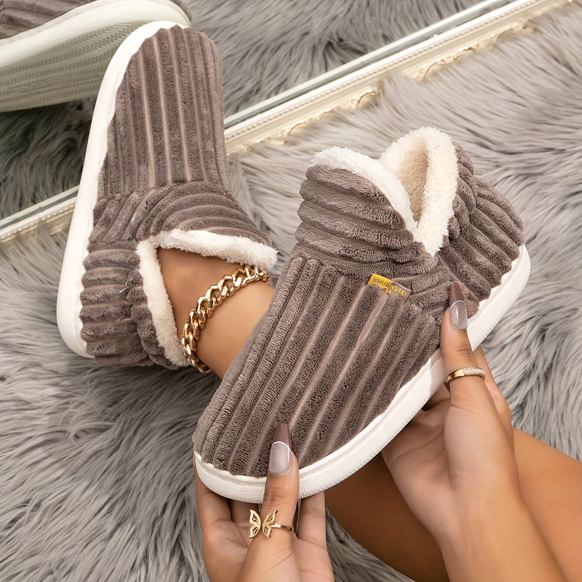 Cozy Winter Slippers for Women - Ultra-Soft, Non-Slip, Warm, and Comfortable for Indoor and Outdoor Use with Plush Lining and Durable Sole