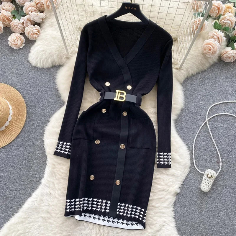 Womens Fahsion ultrathin waistband dress knitted Vneck sexy double chest buckle Midi elegant temperature elastic vest 240826