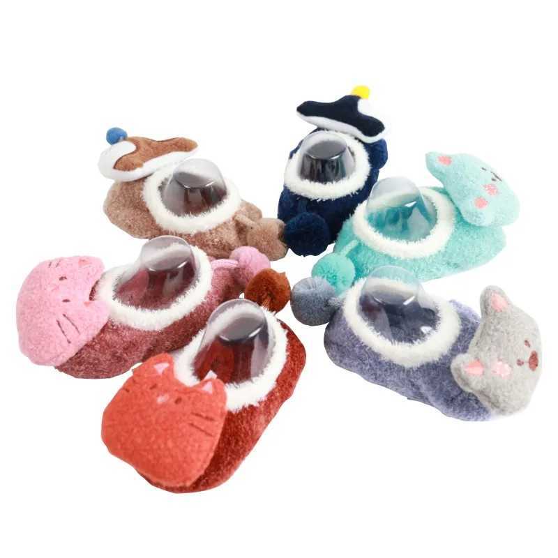 The first walker new toddler baby crawling shoes boys and girls lamb slider front walker trailer fur winter animal ears M240827
