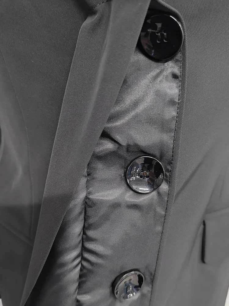 EAM Black Button Elegant Long Blazer Women V-neck Long Sleeve Loose Fit Jacket Fashion Spring Autumn 7AB1239 240826