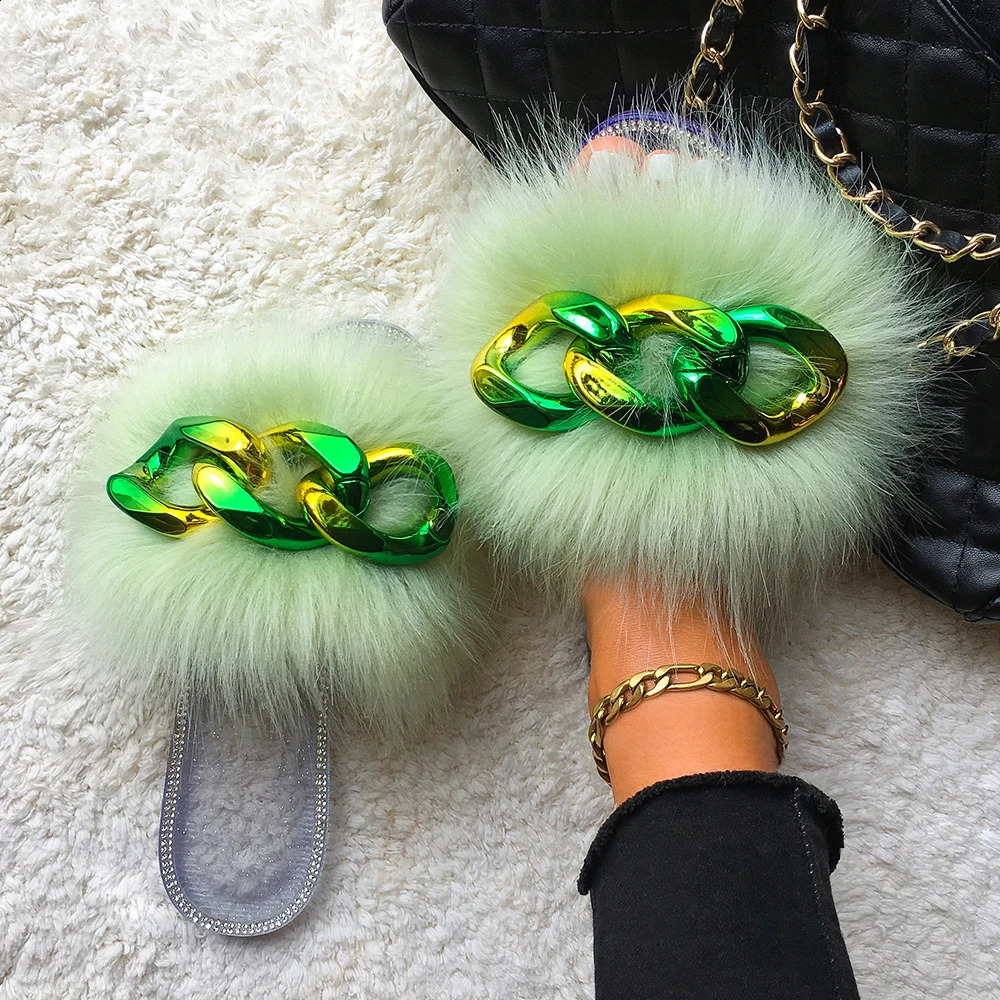 Womens fashion chain transparent slider summer jelly sandals womens faux fur slider beach fluffy flip cover 240827