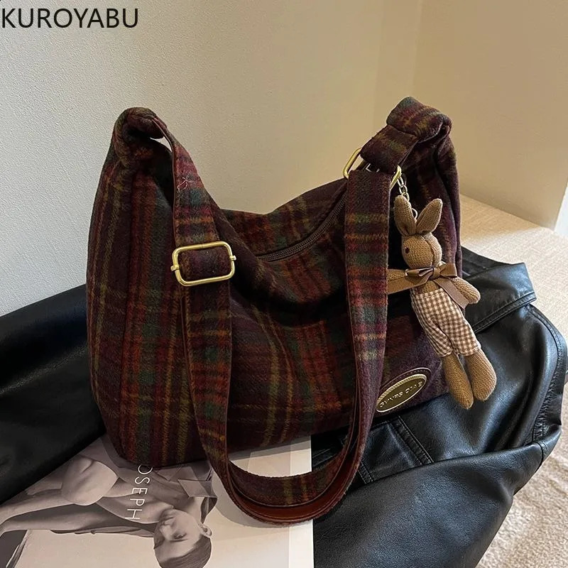 Women Handbag Large Capacity Plush Shoulder Bags Plaid Pattern Tote Bag Vintage Fashion Shopping Underarm Bag Bolsos De Mujer 240827