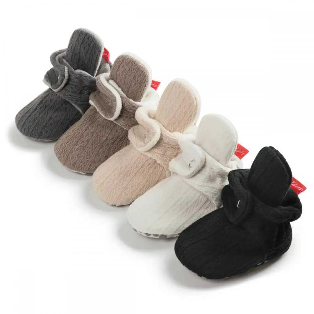 Winter Boys and Girls Baby Cute Socks Baby First Step Walker Floor Boots Soft Anti slip Warm New Fashion Comfortable Shoes M240827