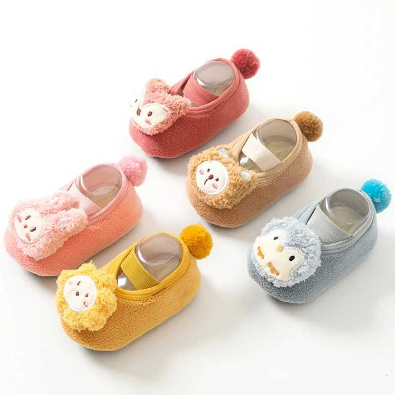 New cartoon animals warm childrens first step in winter baby socks and shoes indoor childrens anti slip floor socks newborn baby crib shoes M240827