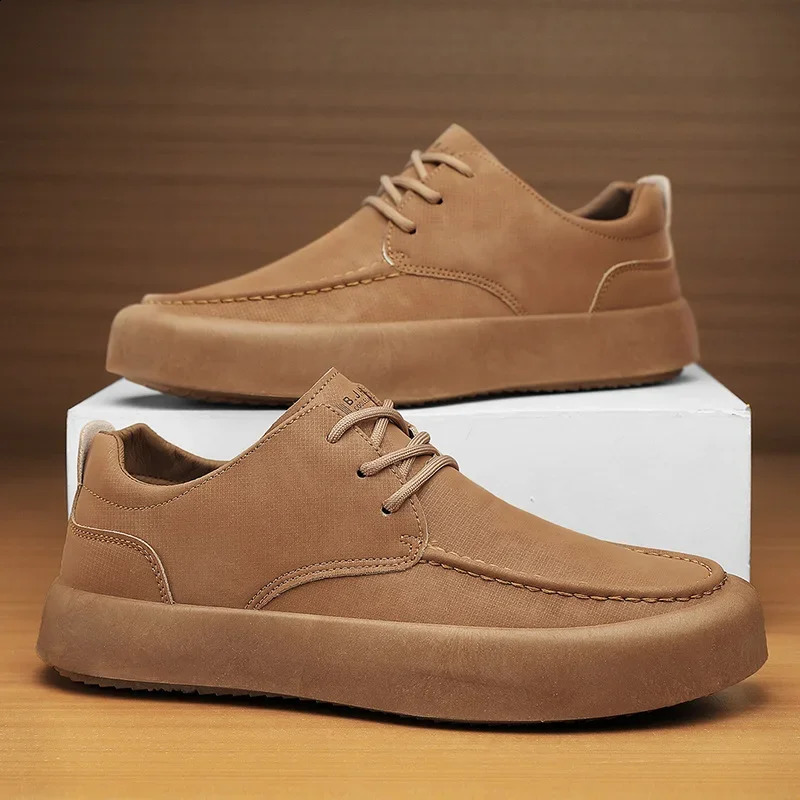 Mens Lightweight Work Shoes Chef Anti Slip Wear Resistant Waterproof Sports Shoes Flat Thick Outdoor Travel Leisure Shoes 240826