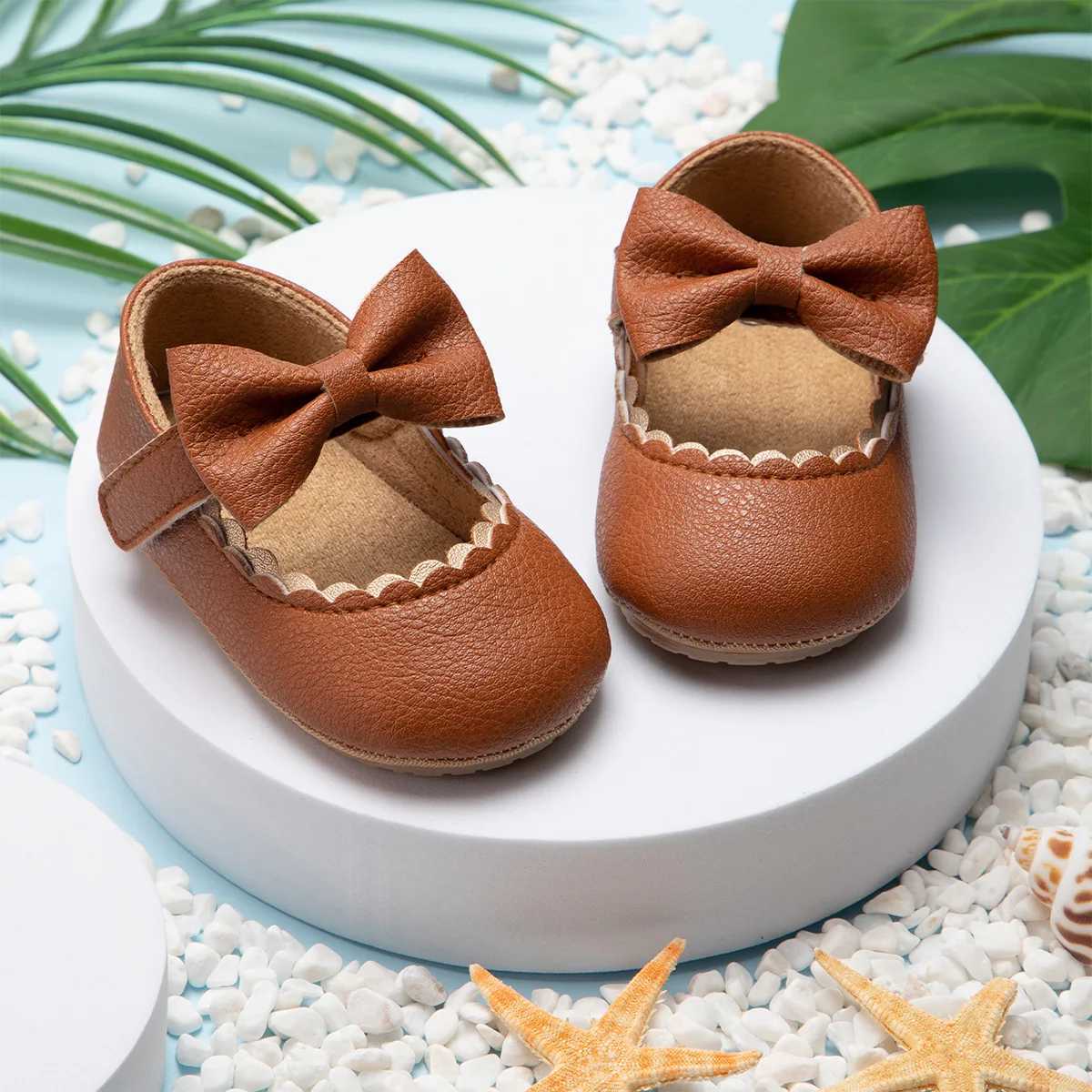 Baby Casual Shoes Baby Bow Knot Non slip Rubber Soft Bottom Flat PU First Walker Newborn Bow Decoration Mary Janes Shoes M240827