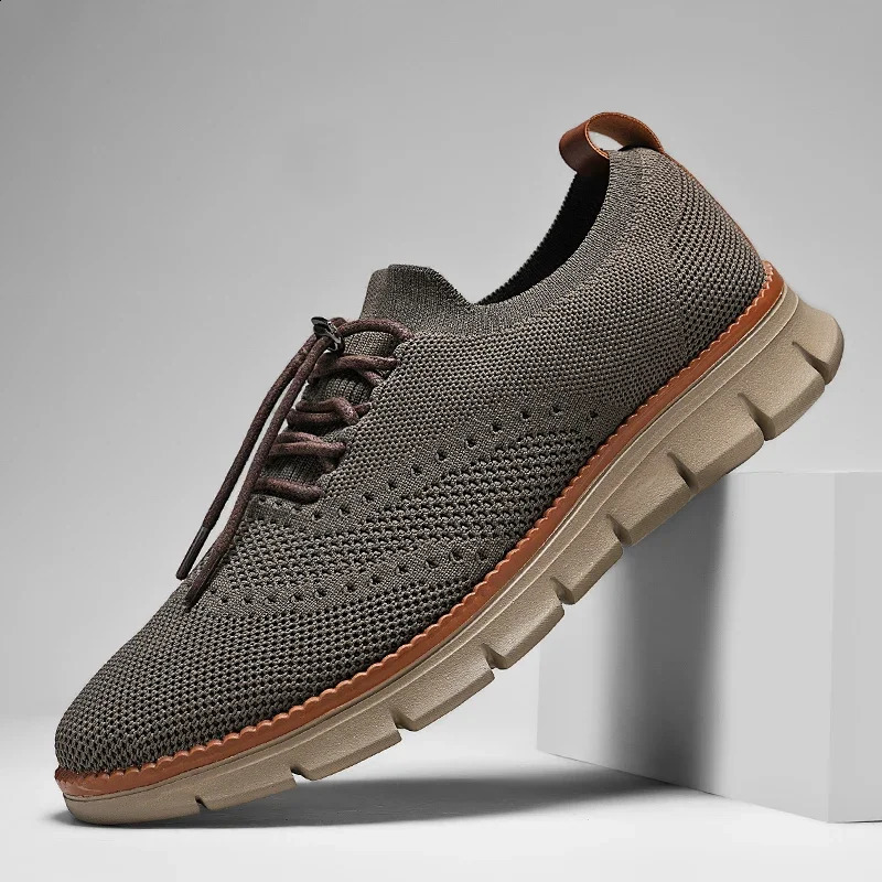Mens canvas shoes with soft soles casual breathable and comfortable sliding sleeves mens cloth shoes Oxford sneakers 240827 ww