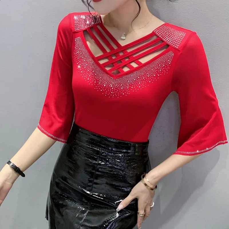 Wxw5101 Flare 1/3 Sleeve Womens V-neck Hollow Diamond Sexy T-shirt Womens Black Red Womens Summer T-shirt 240827