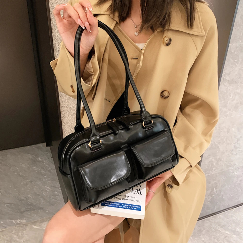 Retro red womens underwear leather foreskin multi pocket backpack homeless bag y ner handbag shoulder 240826