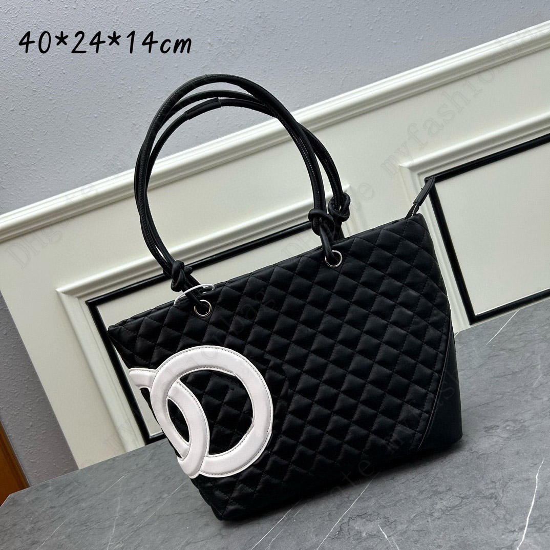 10A Tote Cabbage Basket Super Large Capacity Mommy Bag Soft and Delicate Leather Material Three Dimensional Diamond Grid Pattern