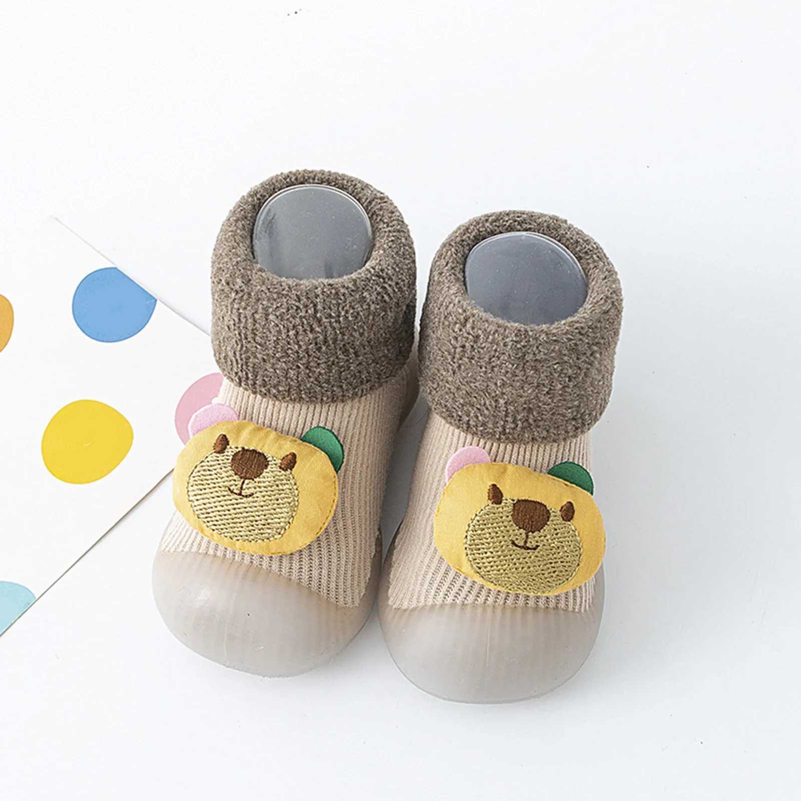 Neutral Socks and Shoes for Preschool Girls and Boys First Cartoon Animal Childrens Soft Bottom Anti slip Childrens Floor Socks M240827