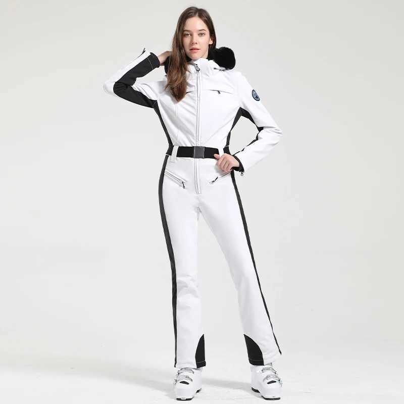 Skiing Suits One-piece Ski Suit Women Thickening Snowboard Female Overalls Winter Windproof Waterproof Breathable Clothing Skiing Suit H240826