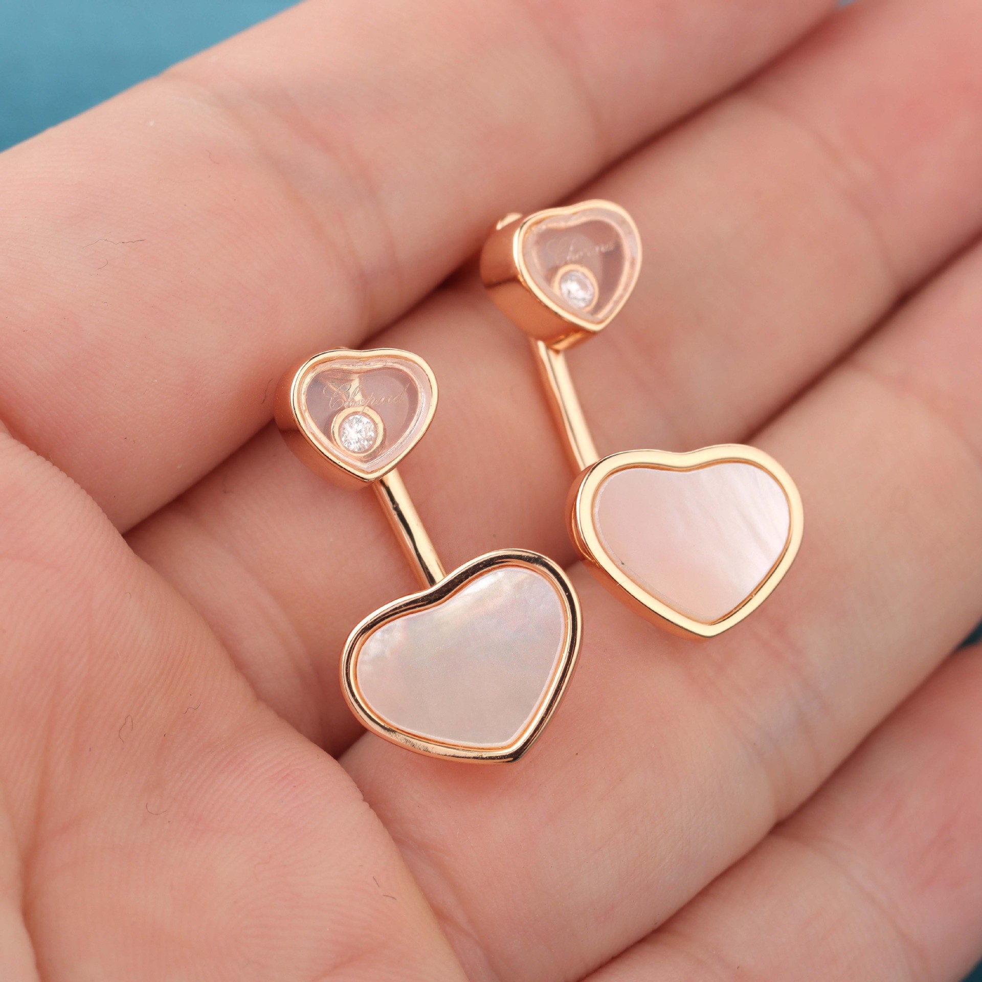 Design Heart Jewelry Sets Fashion Love Heart Pendant Necklace V Gold Material Red Agate Peacock Stone and Other Multicolor Heart Jewelry Birthday Gift for Friend