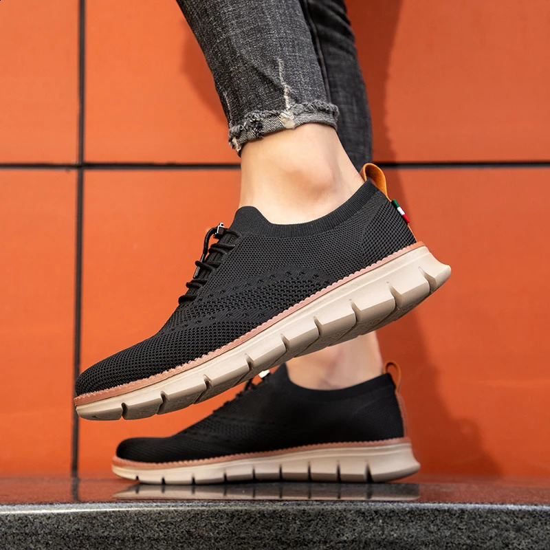 Spring and Autumn Mens Casual Shoes Mesh Breathable Comfortable Flat Shoes Outdoor Light Sneakers Walking Shoes Driving Shoes 240827
