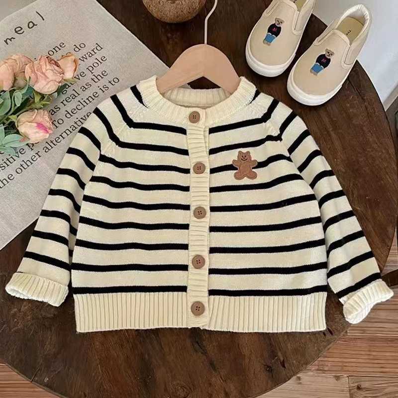 2-8 autumn and winter new girls knitted cardigan wool sweater cartoon bear striped sweater girls and children warm knitted jacketW240824