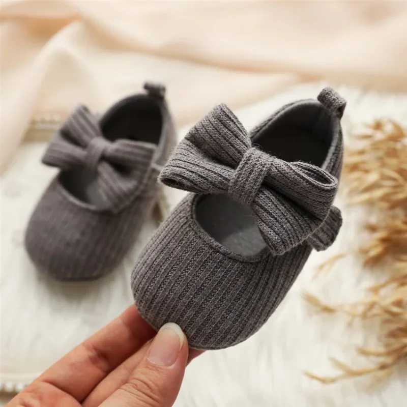 1 year ago wool girl baby shoes soft soled princess baby shoes comfortable bow baby shoes cute and fashionable childrens shoes M240827