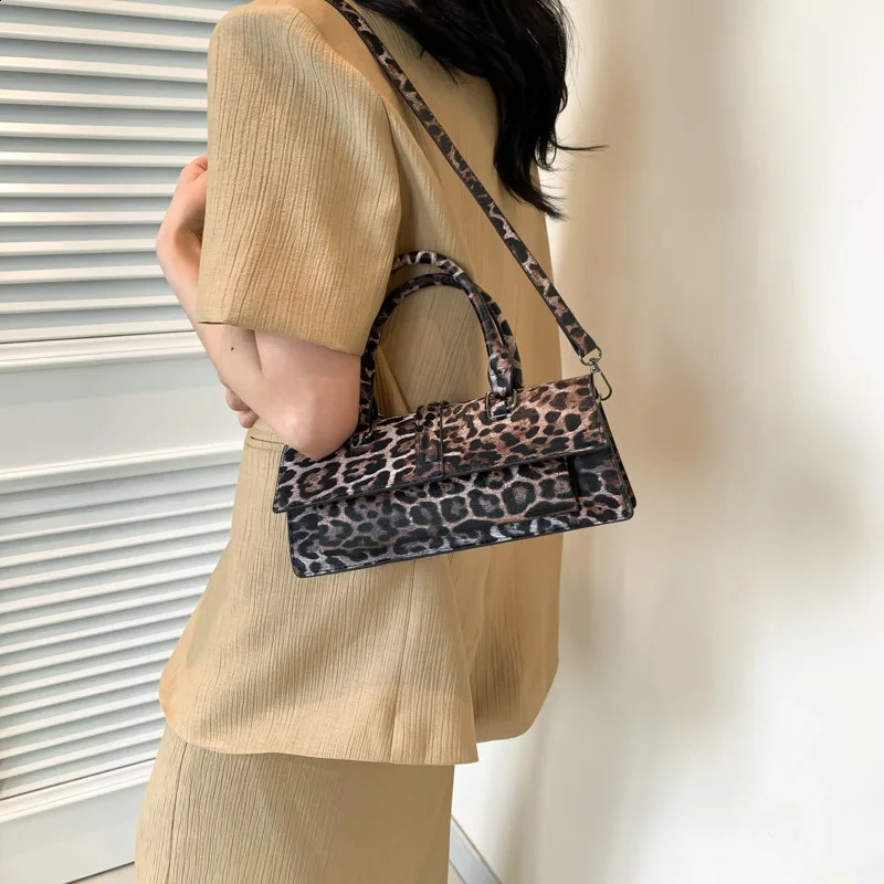 Top Shoulder Bag Quality Pu Leather Classic Handbag Vintage Leopard Crossbody Bags For Women Khaki Brown Hand Clutches 240827