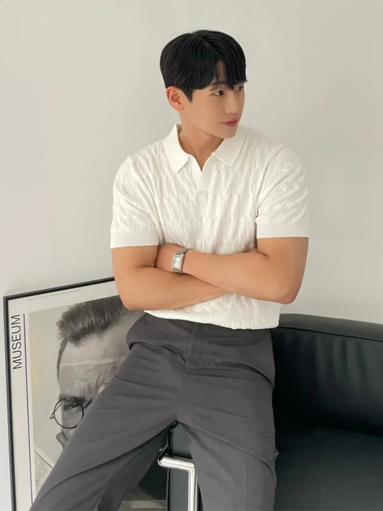 Summer highend felt polo shirt mens casual thin half sleeved knitted top weight loss effect Korean solid color fashion 240828