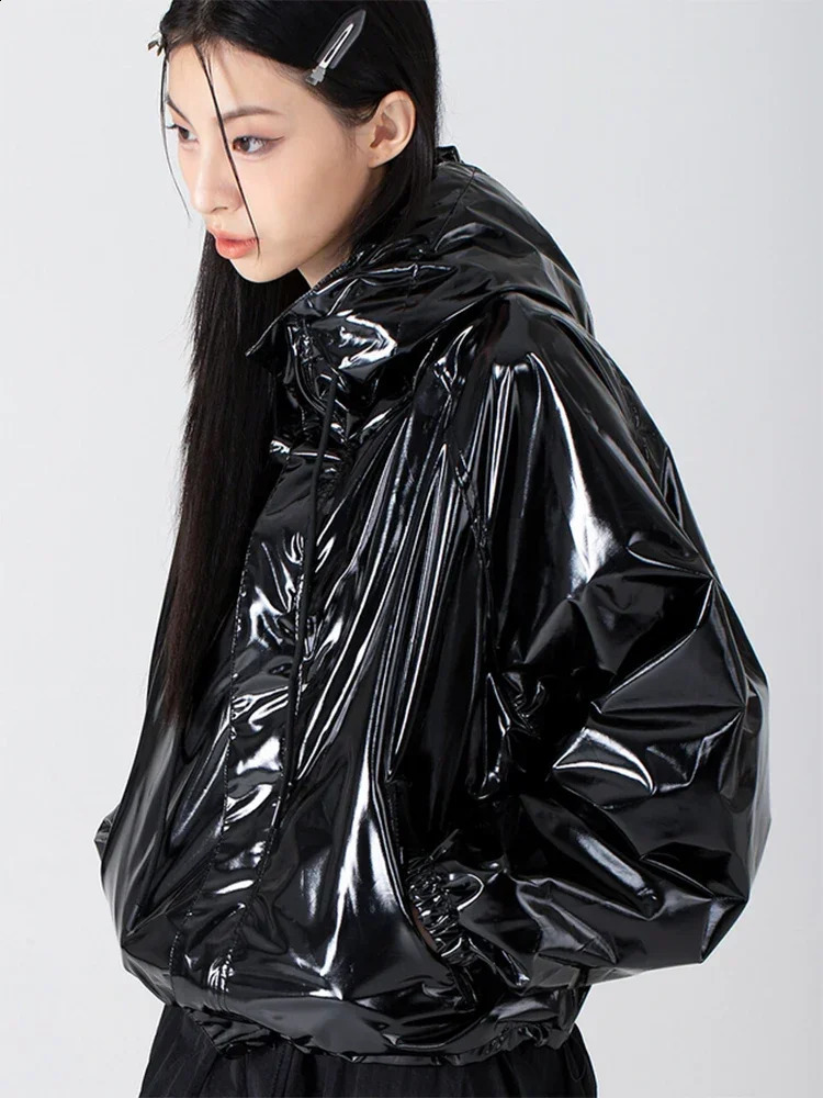 Womens smooth synthetic leather hooded jacket solid color shiny PU waterproof jacket long sleeved PVC jacket customized 240827