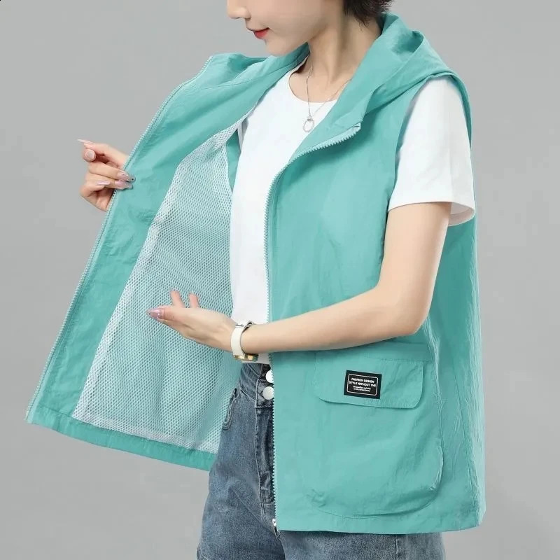 Womens hooded sun protection vest for Spring and Summer casual sleeveless womens thin vest womens jacket womens top 240828