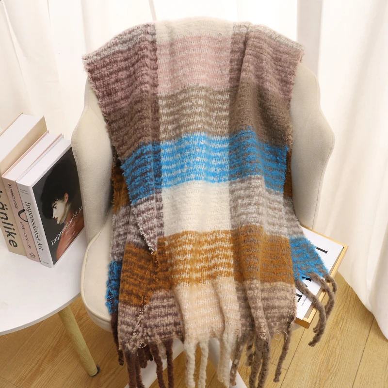 Cashmere Women Plaid Scarf Winter Warm Shawl and Wrap Bandana Pashmina Long Tassel Female Foulard Thick Blanket 240826