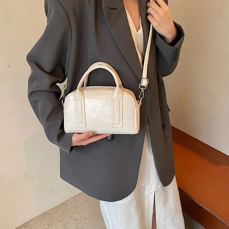 LEFTSIDE Solid Color Small Handbag Womens Fashion Handbag and Wallet Shoulder Bag Womens Silver Cross Body Bag 241105