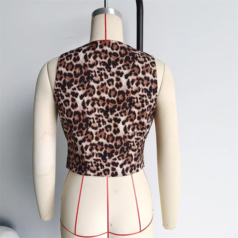 KEYANKETIAN womens leopard print short vest retro style summer button V-neck ultra-thin vest crop top 240828