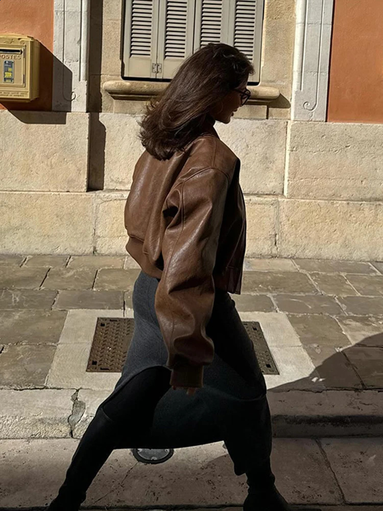 Round neck zipper short jacket retro arm pocket bomber jacket loose casual commuting womens motorcycle jacket spring autumn 240827