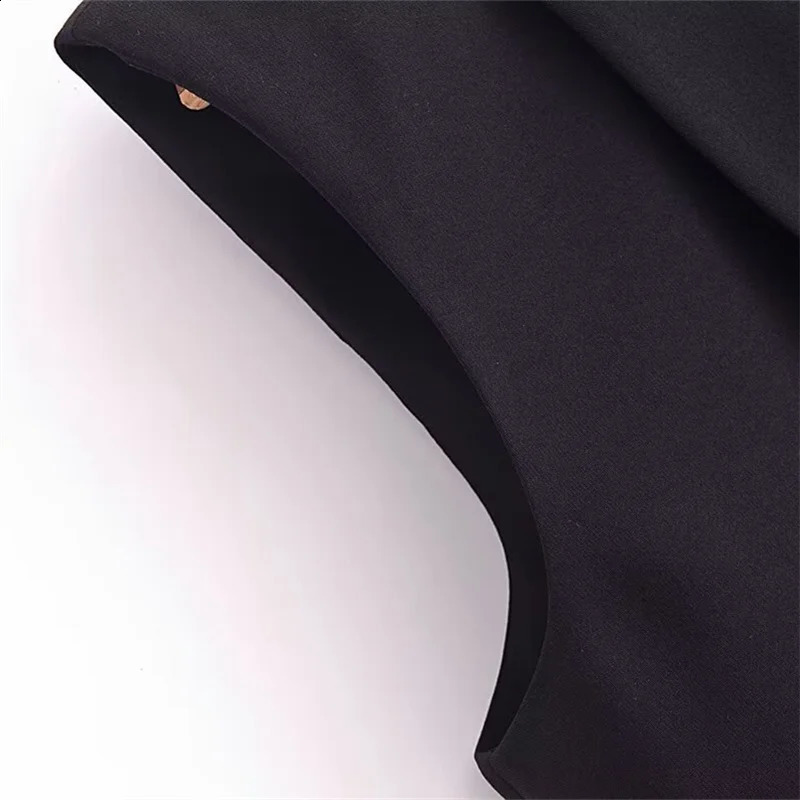 KEYANKETIAN Womens Black Short Waist Coat Spring Neutral Edition Flip Pocket Single Button Fashion Crop Tank Top 240828