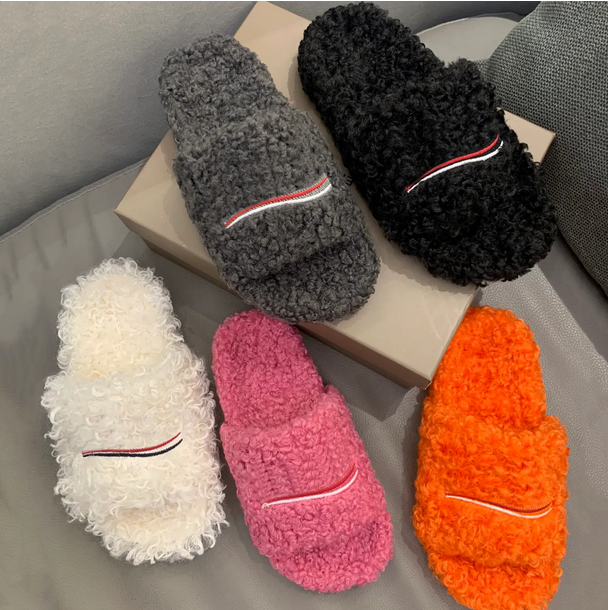 2024Luxury Slides Paris Designer men women Slippers Ladies Wool Winter Fur Fluffy Furry Warm Letters Sandals Comfortable Fuzzy Girl Flip Flop Slipper